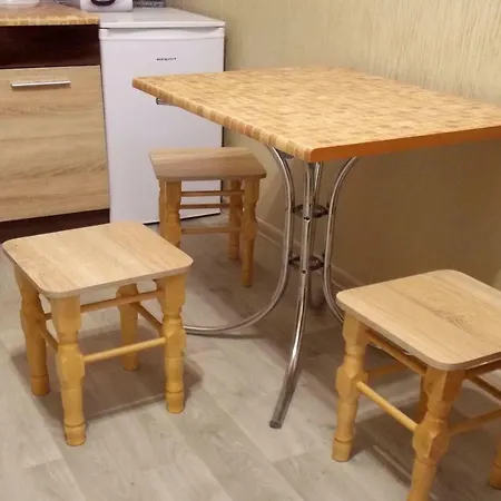 At Teodora Sqr Lägenhet *